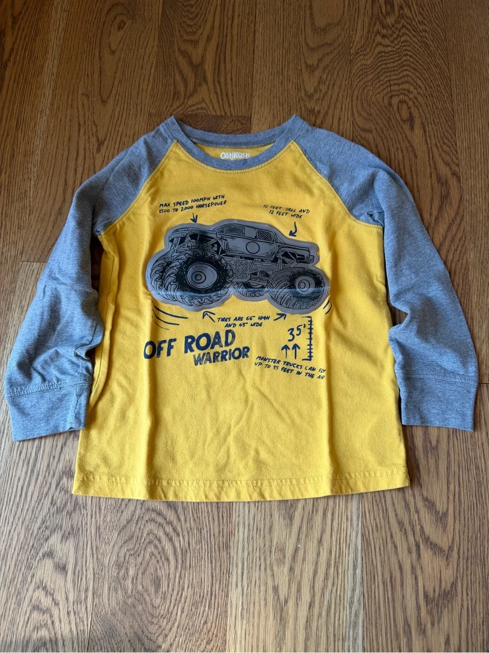 Nike Navy & Green Sweatshirt w/three monster truck T-shirt bundle Size 6